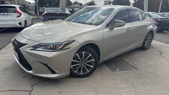 2022 Lexus ES