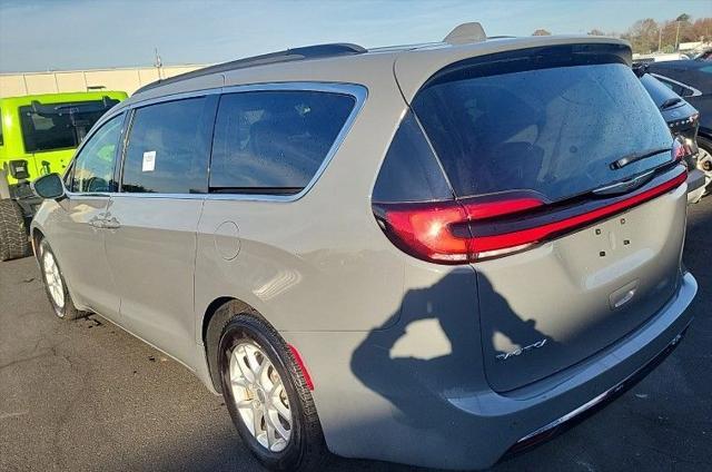 2022 chrysler pacifica touring l