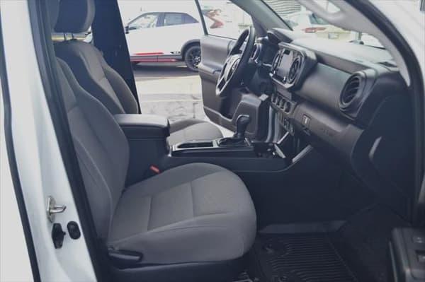2020 toyota tacoma in chicago, illinois