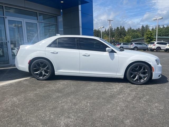 2021 chrysler 300 s