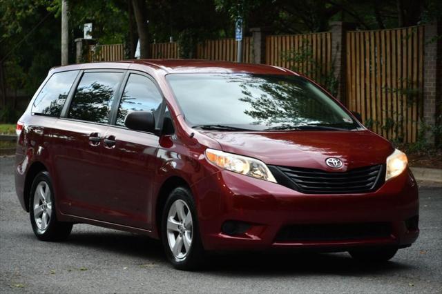 2014 toyota sienna le