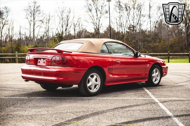 1998 ford mustang base