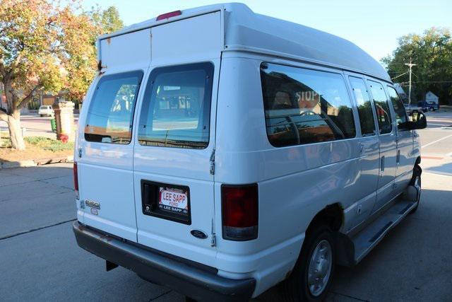 2007 ford e150 base