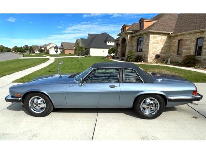 1988 jaguar xj in lake hiawatha, new jersey