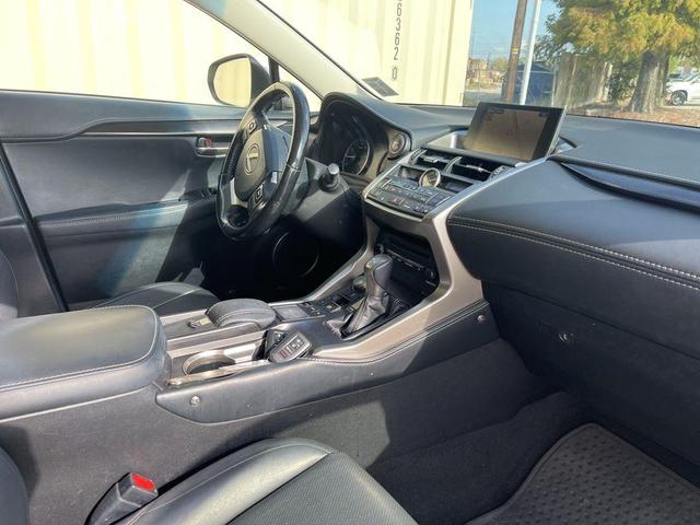 2017 lexus nx 200t base