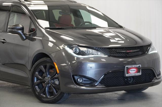2020 chrysler pacifica red s edition