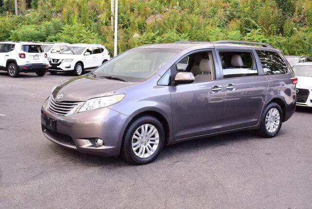 2017 toyota sienna in peabody, massachusetts