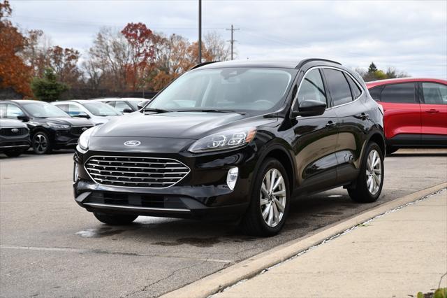 2022 ford escape titanium