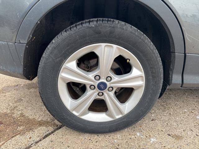 2016 ford escape se