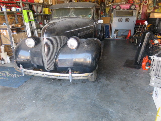 1939 chevrolet 2 door (not a coupe)