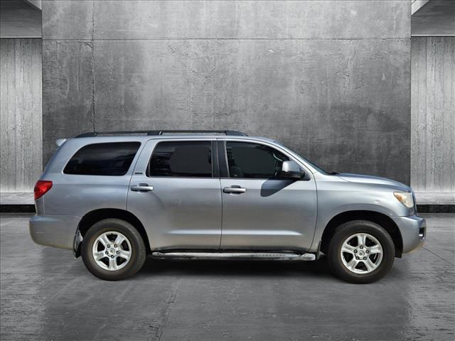 2012 toyota sequoia sr5
