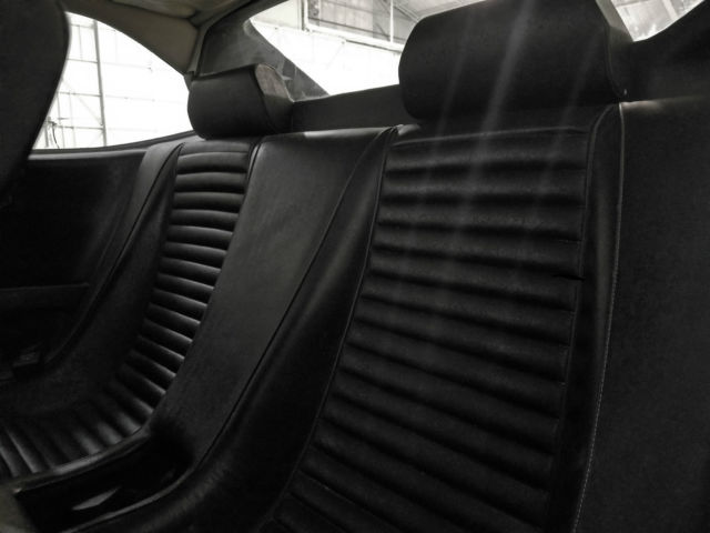 1978 ferrari dino 308 gt4 base coupe 2-door 3.0l