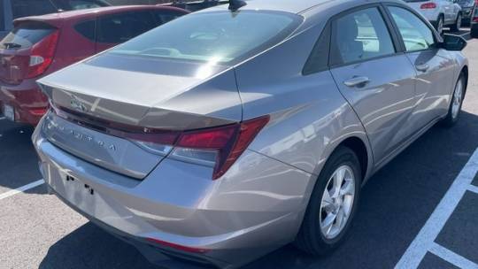 2022 hyundai elantra se