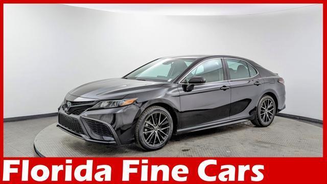 2023 toyota camry se