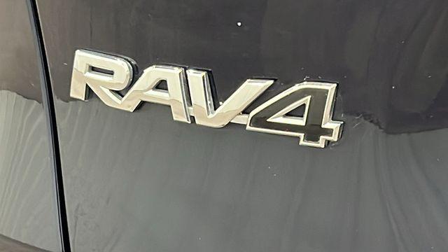2020 toyota rav4 hybrid se