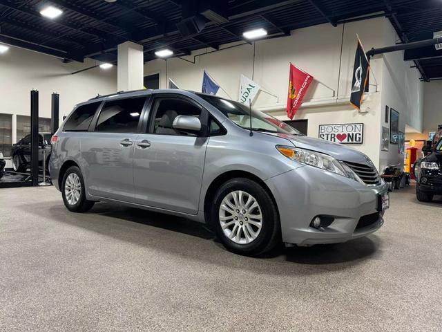 2013 toyota sienna xle