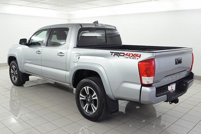 used 2017 toyota tacoma 4x4 double cab lawrence, ks 66046 for sale in laurence, kansas