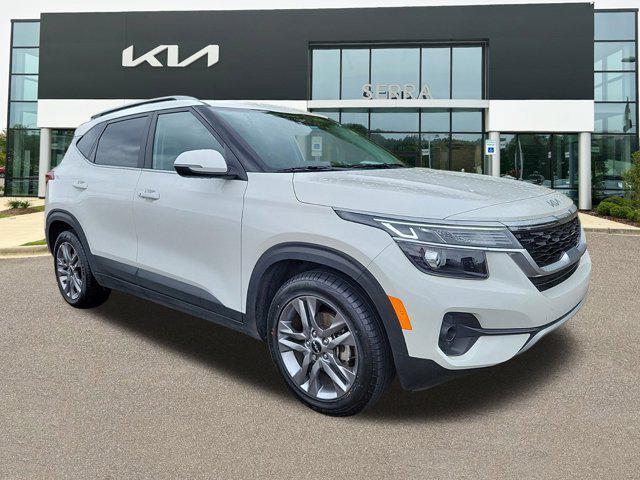 2023 kia seltos s