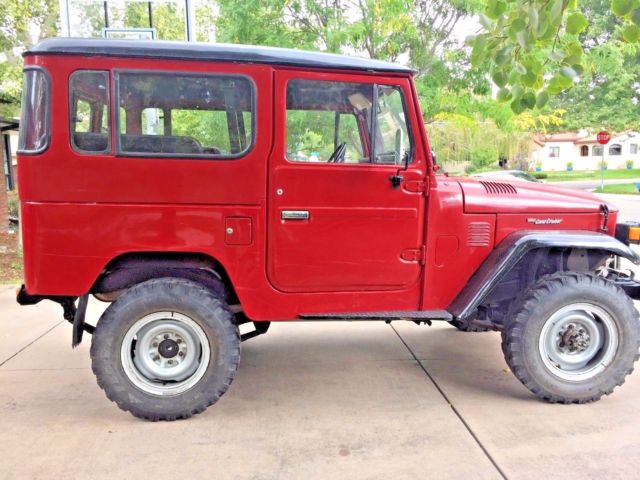 all original 1982 toyota land cruiser bj40/fj40 (diesel). clear co title in hand