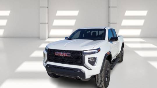 2024 GMC Canyon
