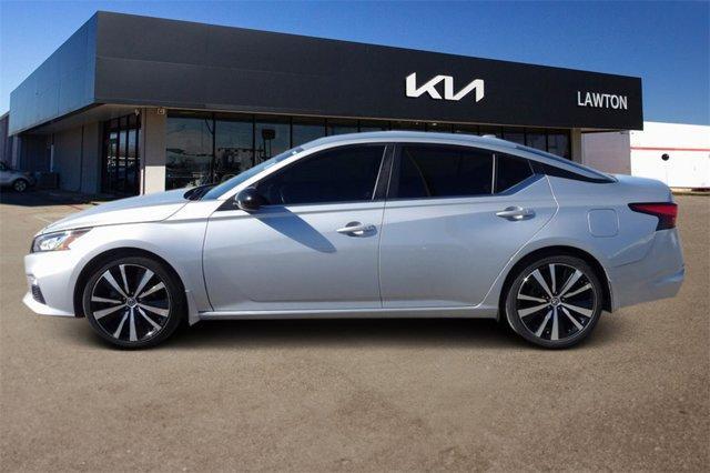 2022 nissan altima 2.5 sr