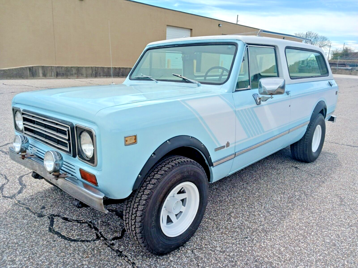 1977 international scout traveler rallye diesel sd33 4 speed restored 33" tires!