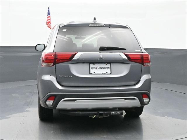 2020 mitsubishi outlander es
