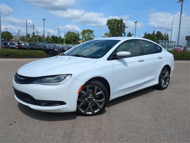 2016 chrysler 200 s