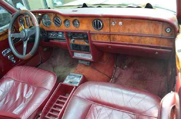 1976 silver rolls-royce corniche in astoria, ny