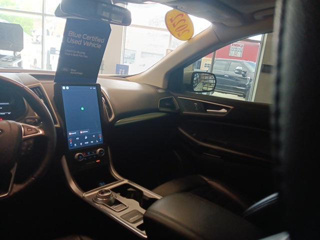 2022 ford edge sel