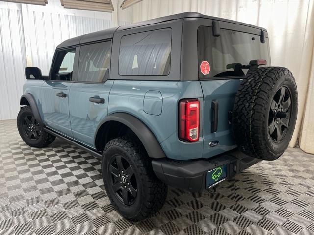 2022 ford bronco black diamond