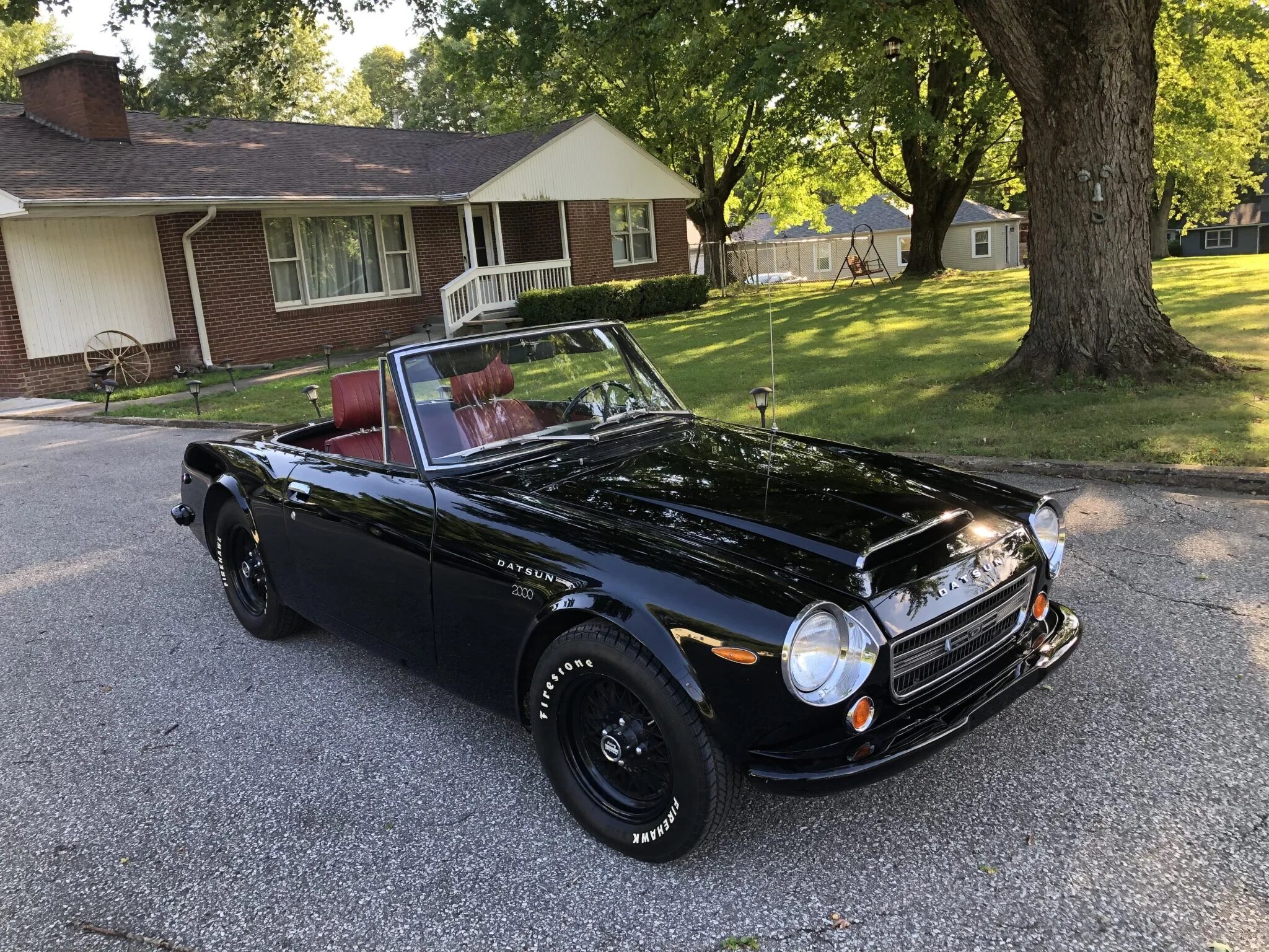 datsun 2000