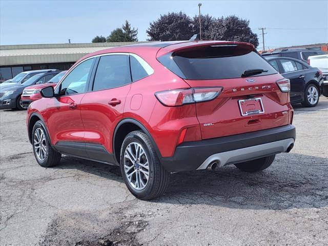 2022 ford escape sel