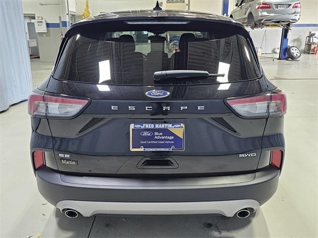 2022 ford escape se