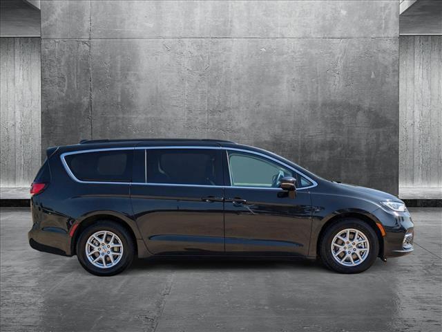 2022 chrysler pacifica touring-l