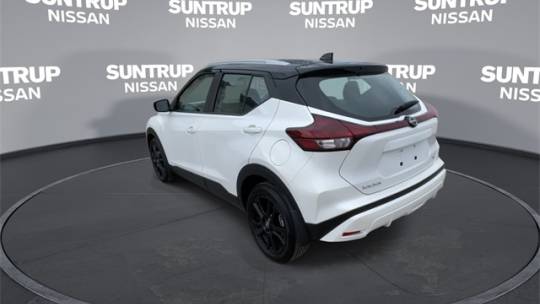 2024 nissan kicks sv