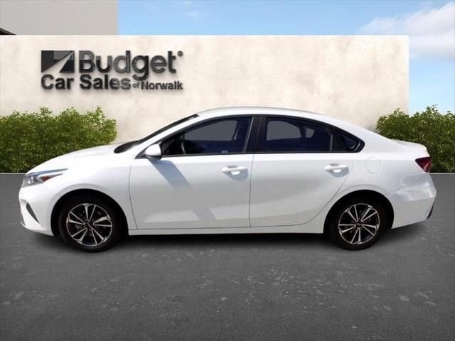 2024 kia forte lxs