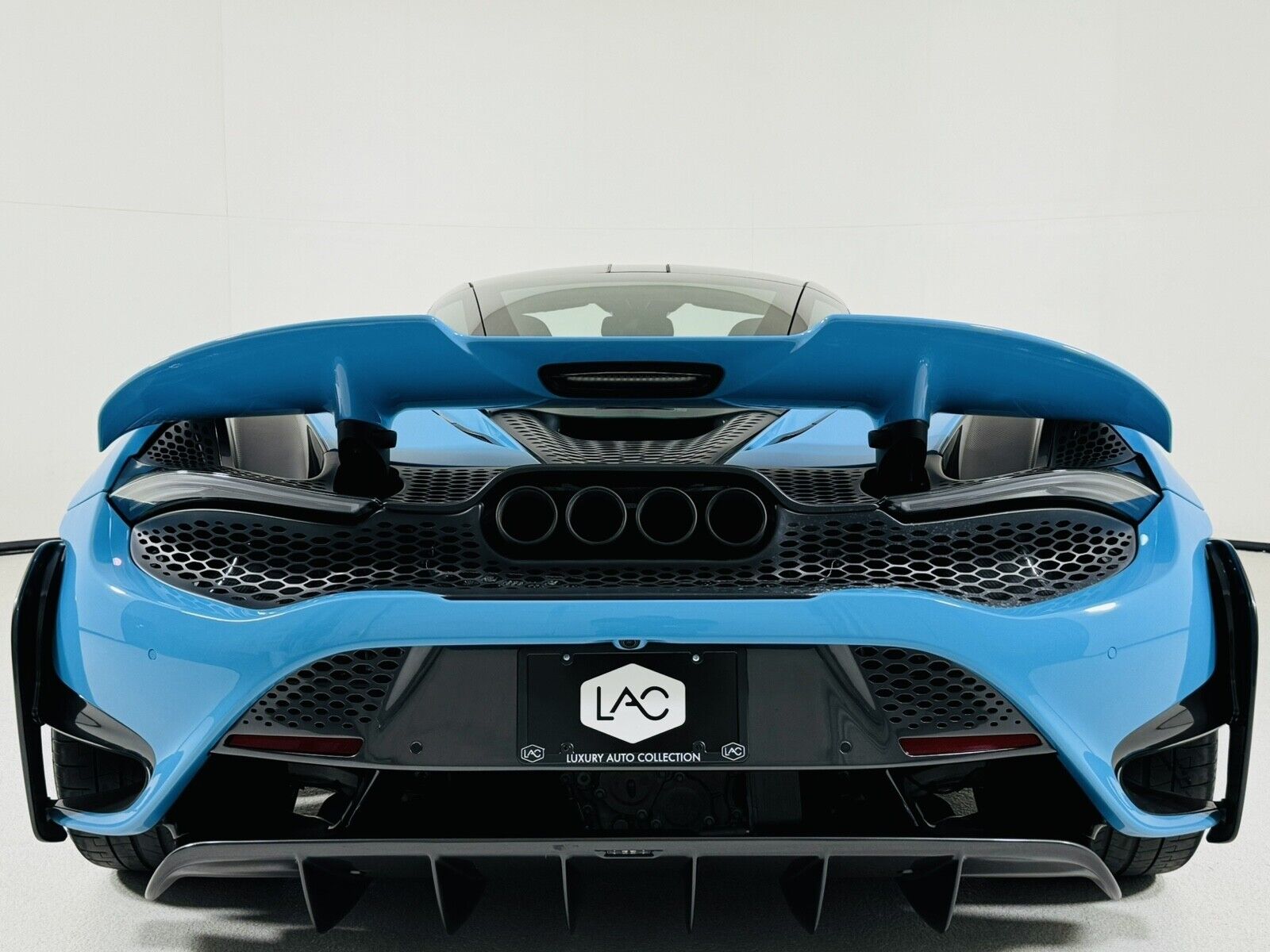 2021 mclaren 765lt
