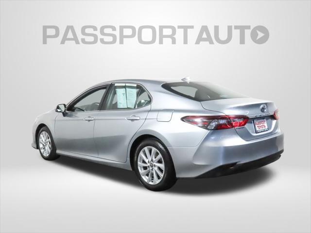 2023 toyota camry le