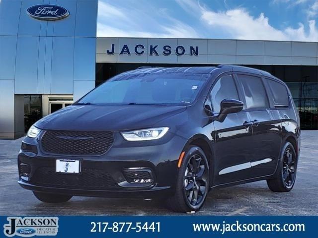 2023 chrysler pacifica touring-l