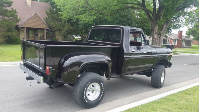 1979 ford f150 4x4 short bed , step side 400 v8 automatic beautiful