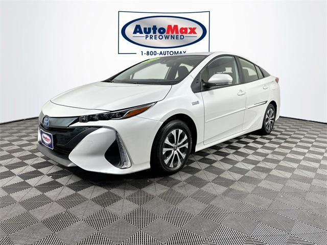 2022 toyota prius prime le