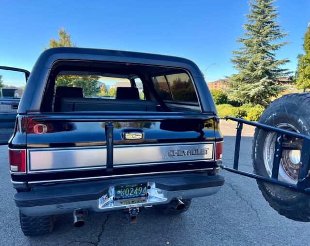 1984 chevrolet k5 blazer suv black 4wd automatic k10