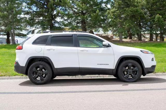 2016 jeep cherokee sport