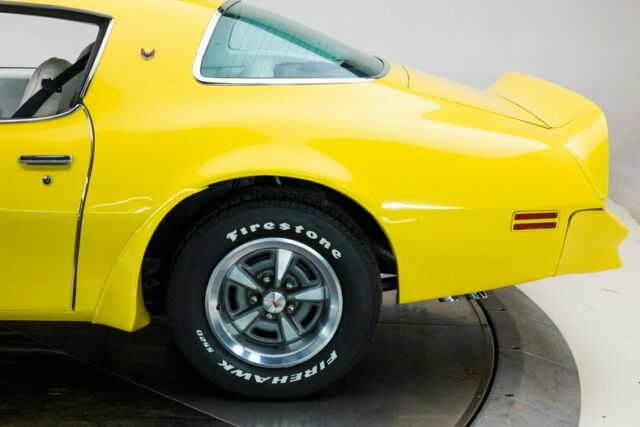 1976 pontiac trans am 6.6 liter v8 3 speed automatic coupe golden rod yellow