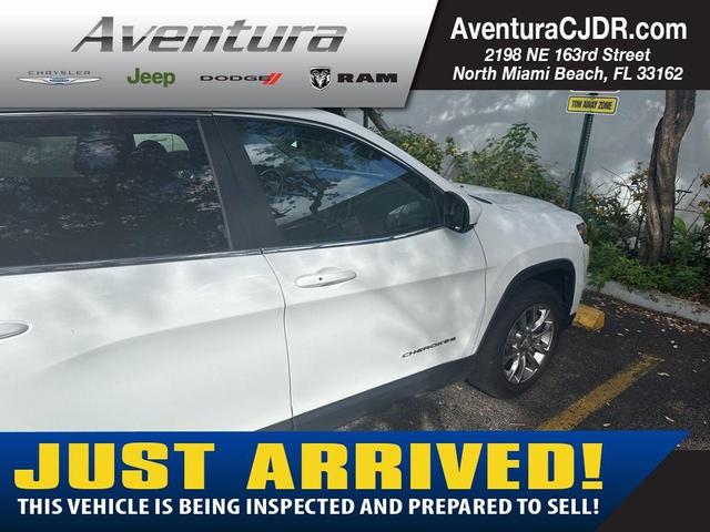 2021 jeep cherokee latitude lux