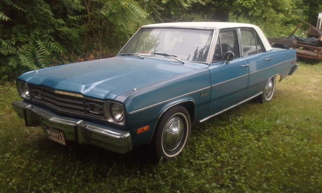 1974 plymouth valiant sedan v-8