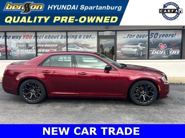 2019 chrysler 300 touring