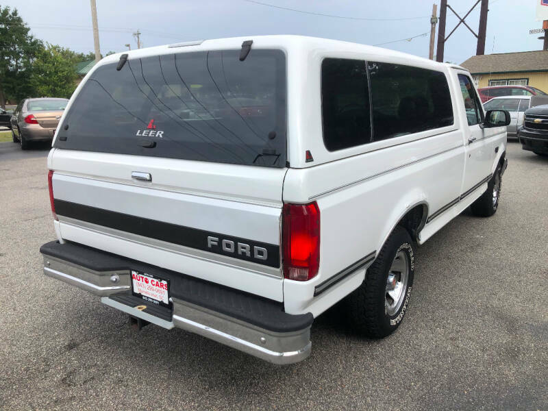 1992 ford f-150 xlt lariat 2dr standard cab lb manual 5-speed rwd i6 4.9l