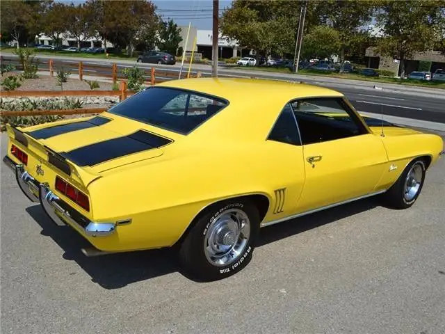 1969 chevrolet camaro z28 coupe daytona yellow